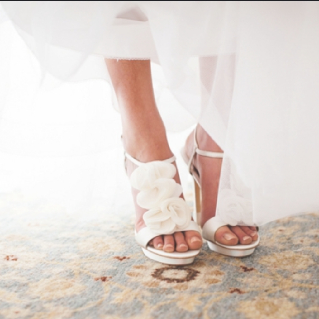 Badgley Mischka My Glass Slipper Heels, Size 10